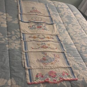 Lot Of 7 Vintage Cotton Dishtowels
